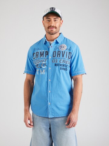Coupe regular Chemise CAMP DAVID en bleu : devant