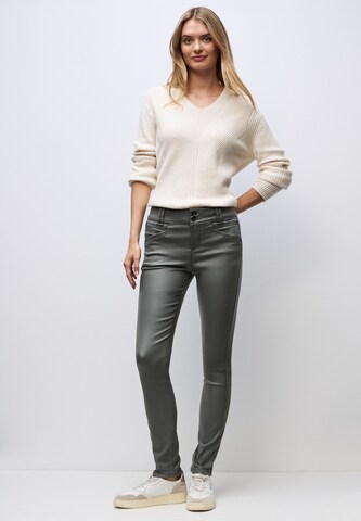 STREET ONE Slim fit Pants in Green