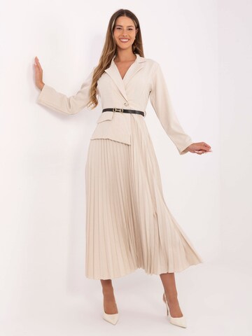 Madnezz House Kleid '21599.80' in Beige: Vorderseite