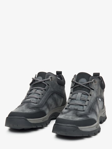 ES8 Boots '2455-0201' i grå