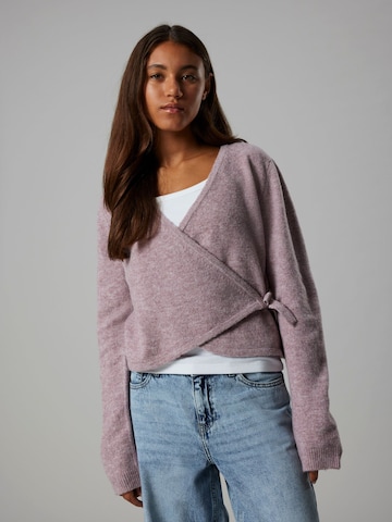 Cardigan LMTD en violet : devant