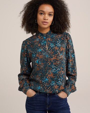 WE Fashion Blouse in Blue: front