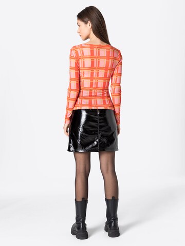Warehouse - Camisa em rosa