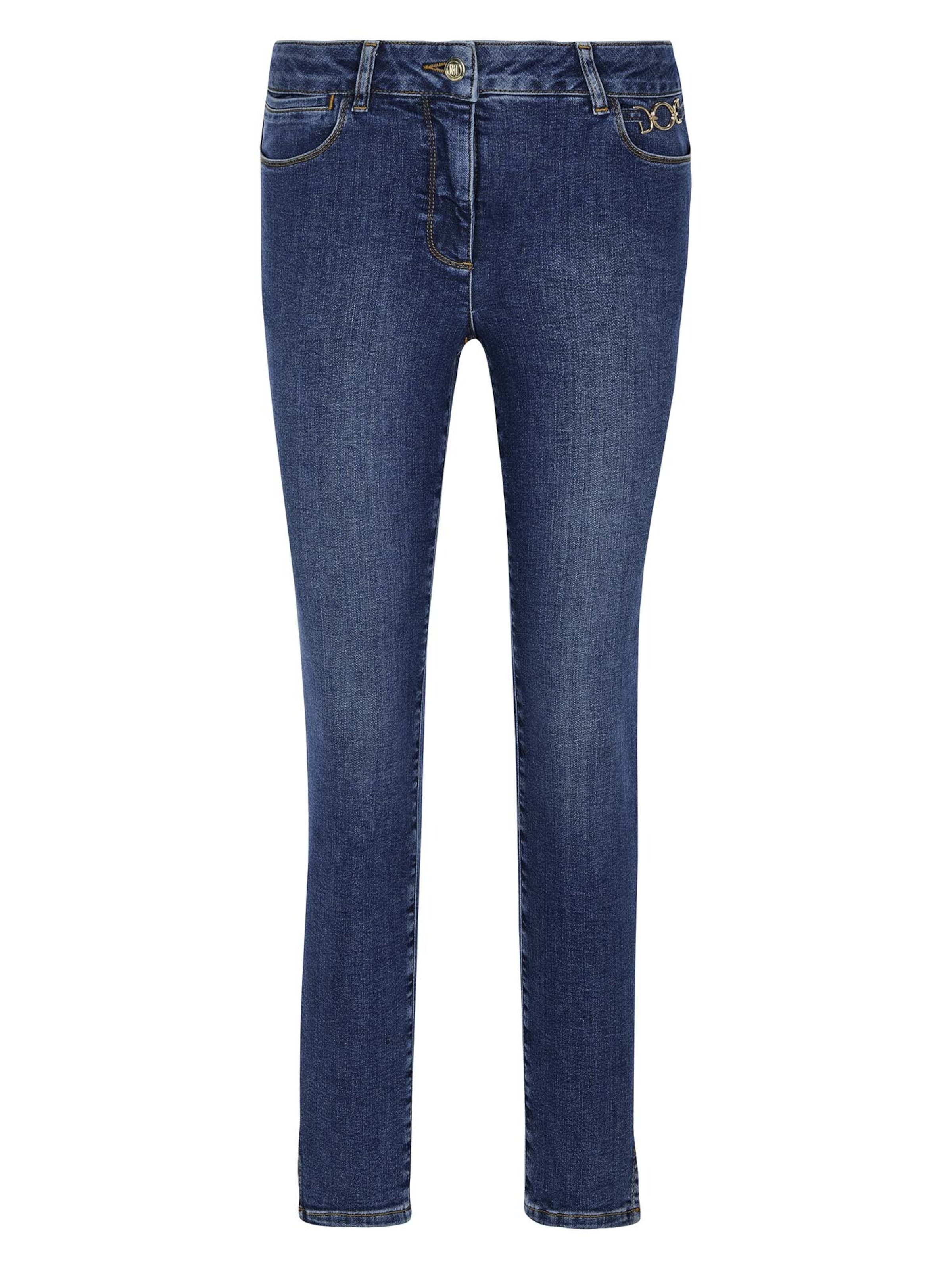 MADELEINE Jean en bleu denim, Vue avec produit