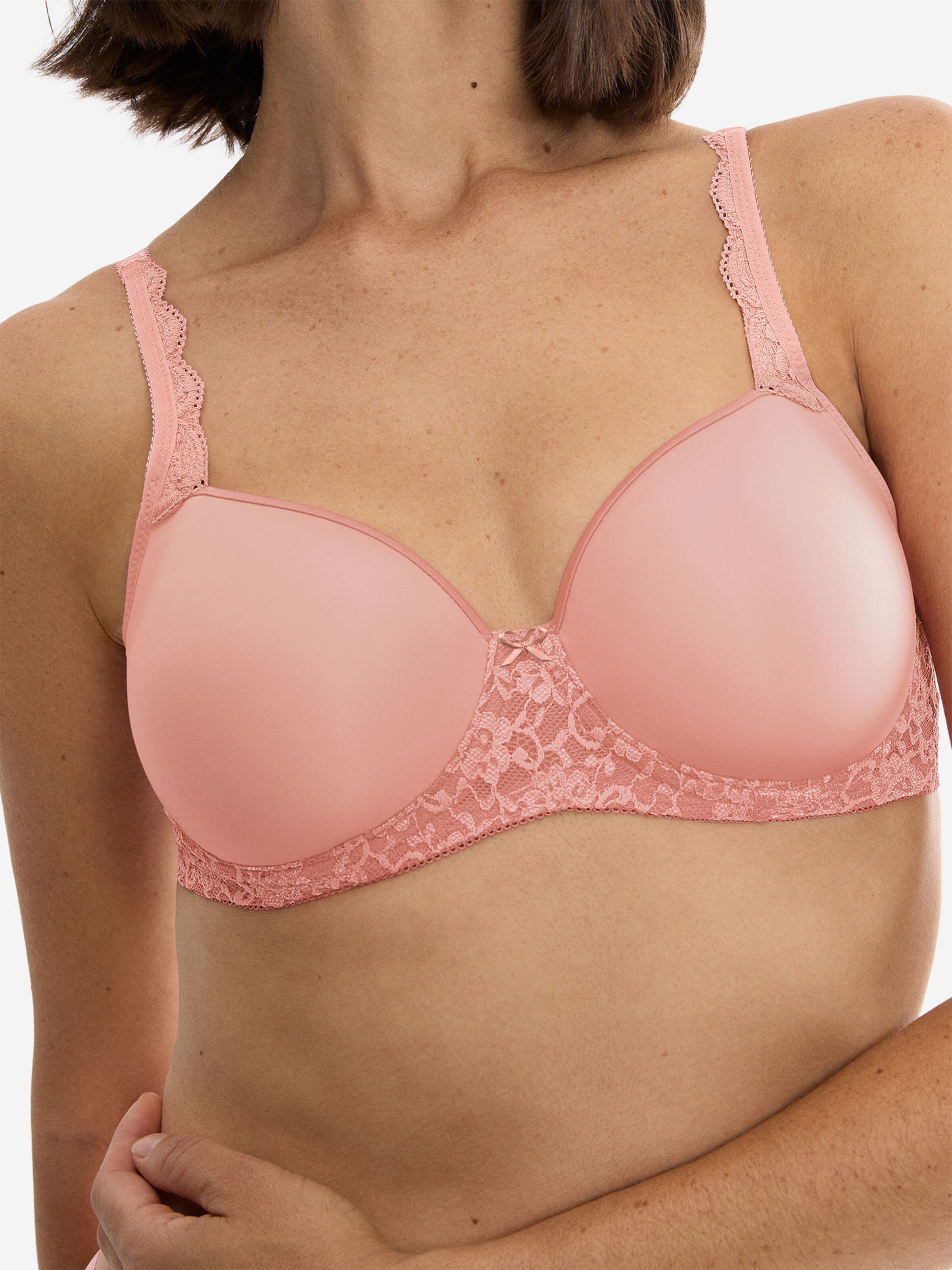 TRIUMPH T-shirt Bra 'Amourette' in Pink