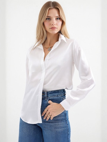 Bigdart - Blusa em branco