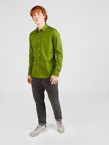 SCOTCH & SODA Slim Fit Paita 'Essential' värissä vihreä