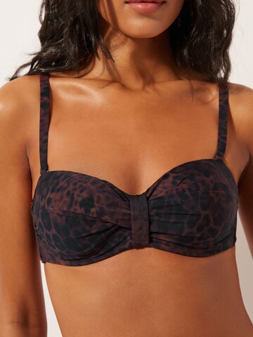 CALZEDONIA T-shirt Bikini Top 'SHINY SATIN' in Brown