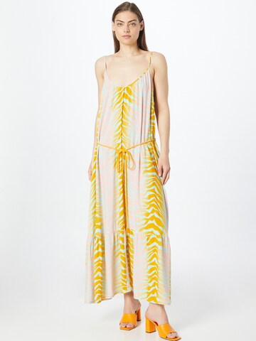 DELICATELOVE Letní šaty 'STUFF NEW TIGER' – žlutá: přední strana