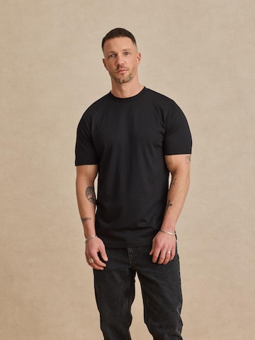 DAN FOX APPAREL Футболка 'Piet' в Черный: спереди