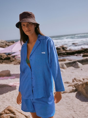 self. Blouse in Blauw: voorkant