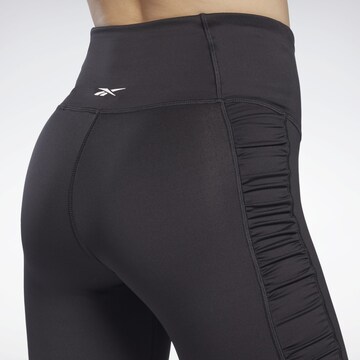 Reebok Skinny Sporthose in Schwarz