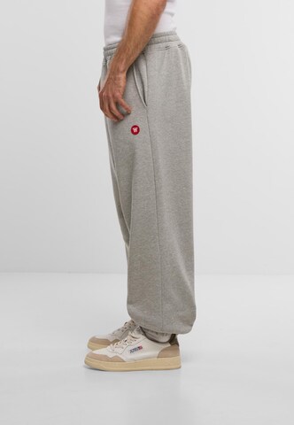 WOOD WOOD Regular Broek 'Cal' in Grijs