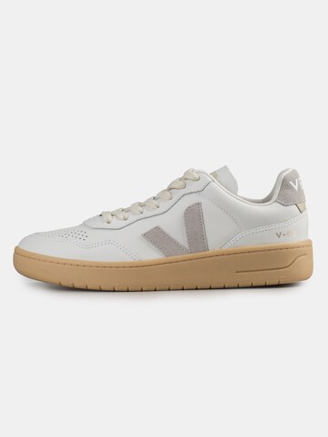 Veja Sneaker 'V-90' in Weiß