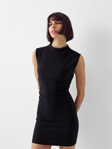 Bershka Kleid in Schwarz: predná strana