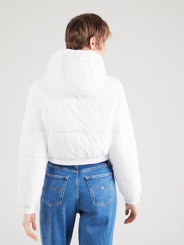 Tommy Jeans Преходно яке в бяло