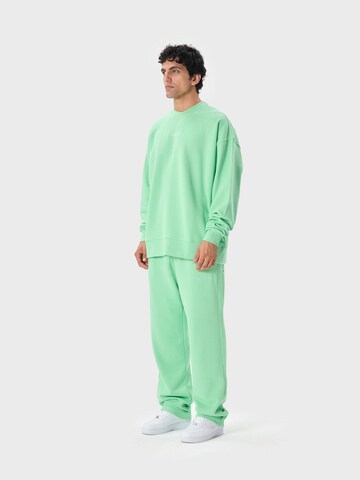 Ossy Homer Sweatshirt '450 GSM Heavy Cotton Oversize' in Green