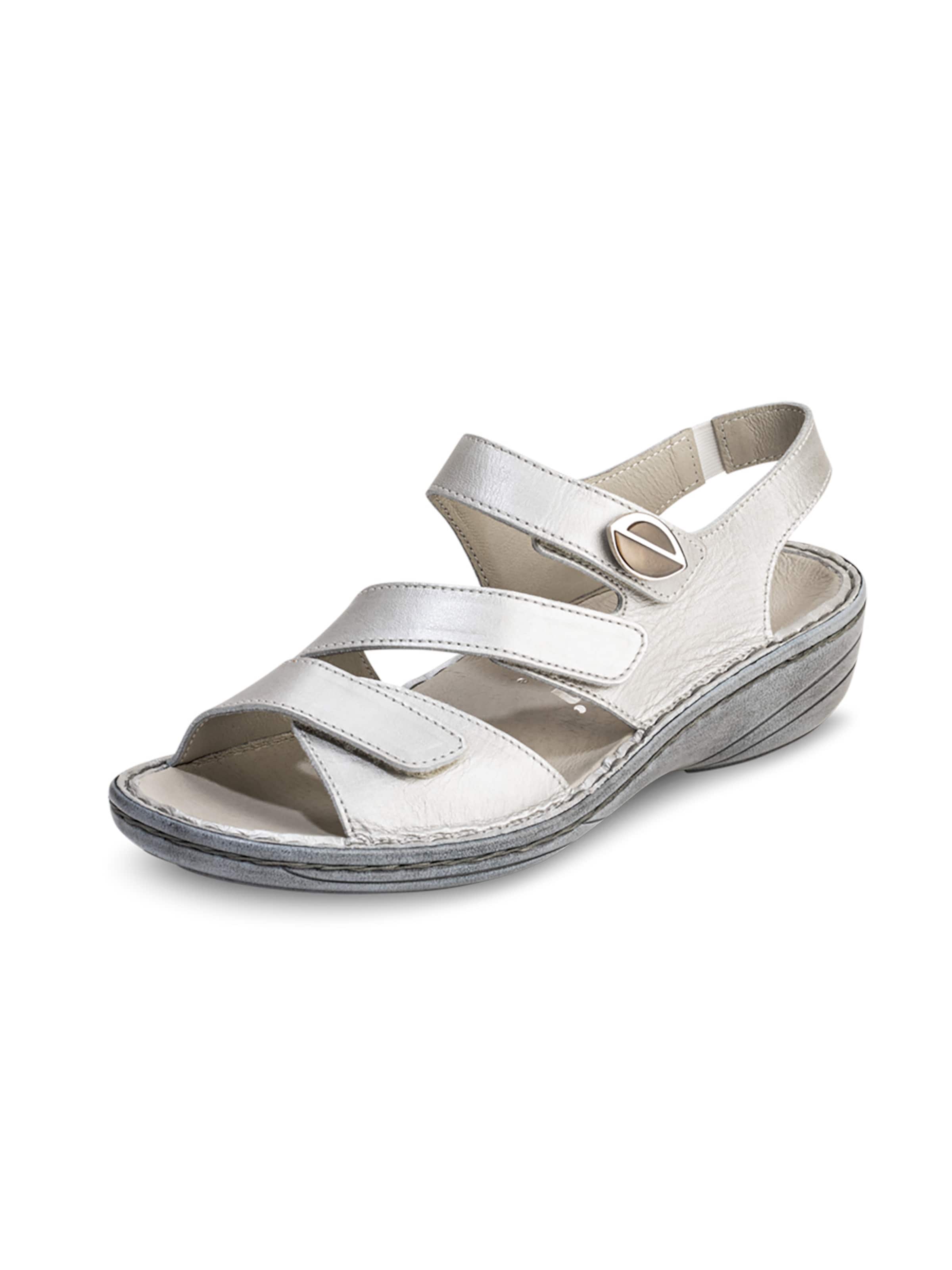 VITAFORM Strap sandal in White: front