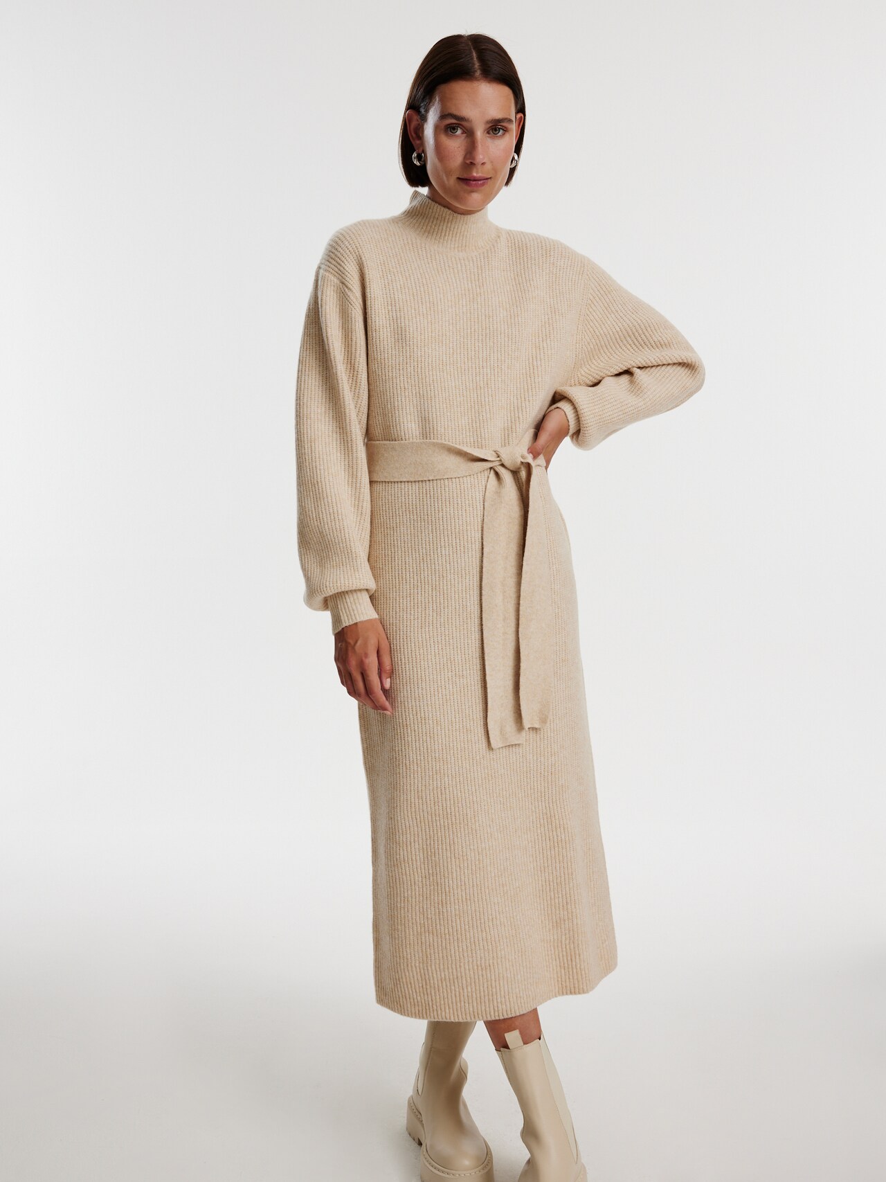 EDITED Robe 'Silvie' beige