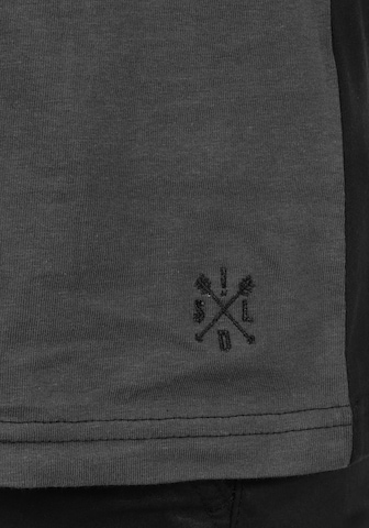 T-Shirt 'Minho' !Solid en gris