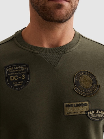 Felpa 'Sweatshirt with badges and garment-dye wash' di PME Legend in verde