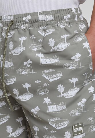 Shorts de bain Urban Classics en vert