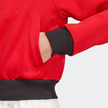 ADIDAS SPORTSWEARJakna za vježbanje 'Tiro Suit Up Lifestyle' - crvena boja