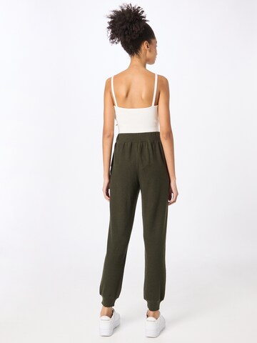 Tapered Pantaloni de la Dorothy Perkins pe verde