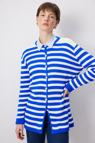 Touche Prive Strickjacke in Blau: Vorderseite