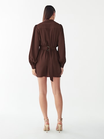 Willa - Vestido 'RILEY' em castanho