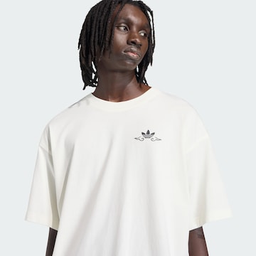 ADIDAS ORIGINALS - Camiseta 'Japan Forg Grafik' en blanco