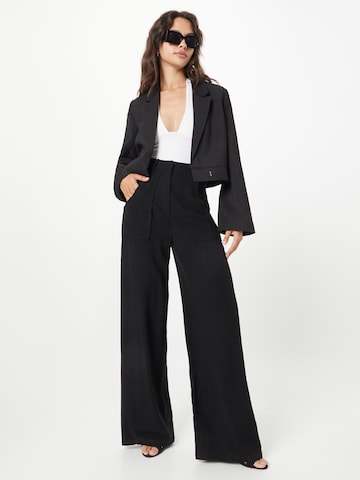 Nasty Gal Wide Leg Hose in Schwarz