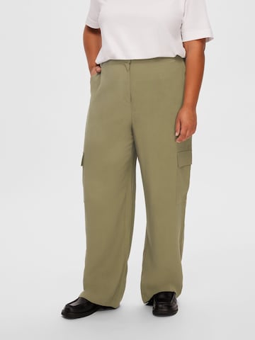 SELECTED FEMME Tapered Cargohose in Grün