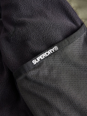 Superdry & Co Talvitakki värissä vihreä