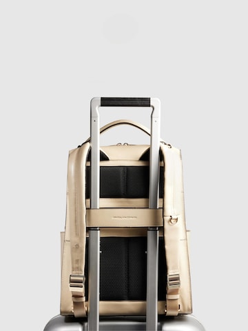 Sac à dos Piquadro en beige