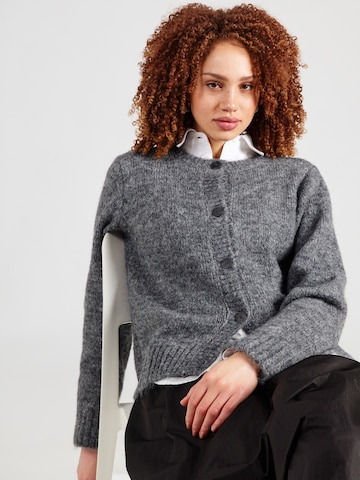 QS Strickjacke in Grau: Vorderseite