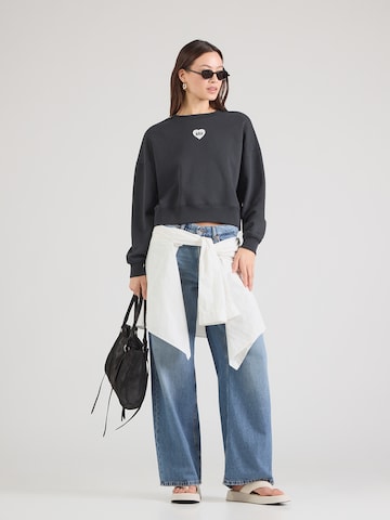 GAP Collegepaita värissä musta