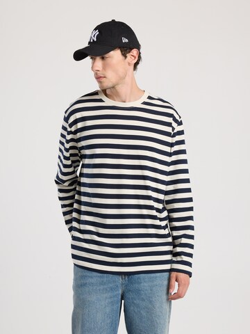 America Today Shirt in Schwarz: Vorderseite