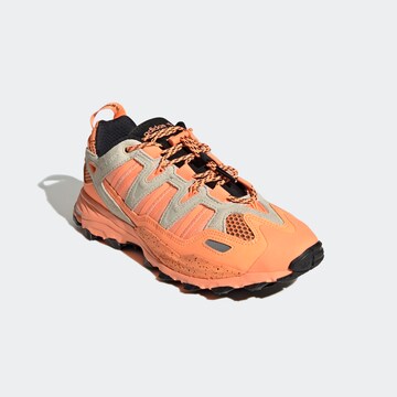 ADIDAS ORIGINALS Låg sneaker 'Hyperturf' i orange