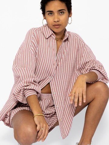 SASSYCLASSY Blouse in Pink