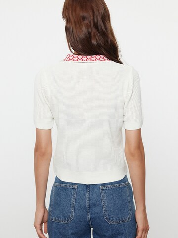 Pulover de la Trendyol pe bej