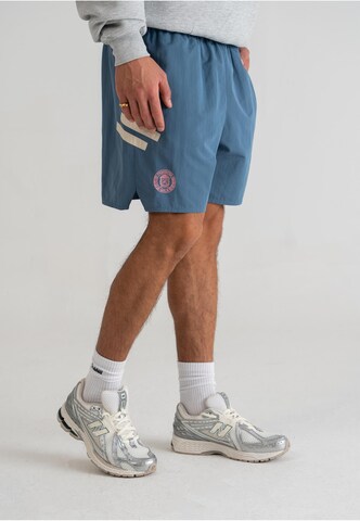 regular Pantaloni di Prohibited in blu