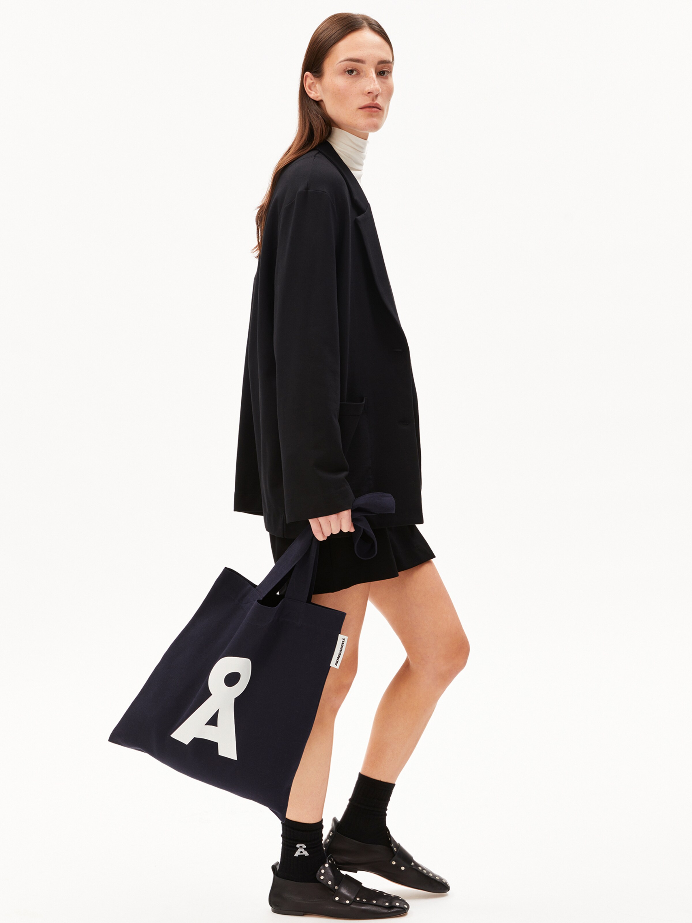 ARMEDANGELS Shopper in Blauw: voorkant