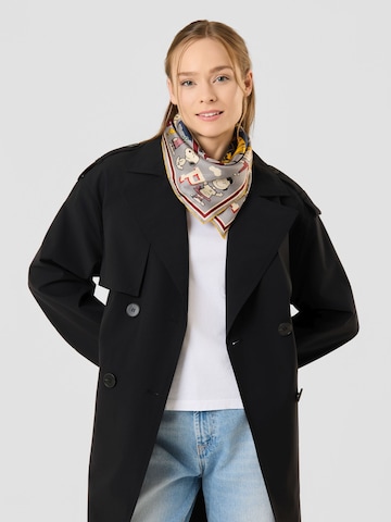 CODELLO Shawl in Grey: front