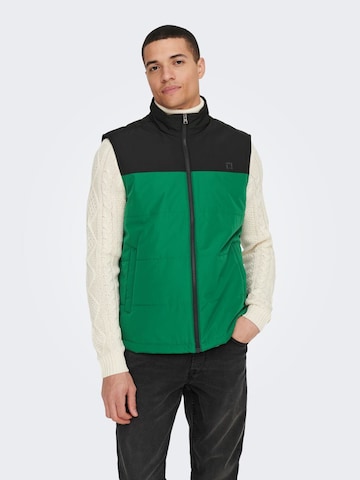 Only & Sons Vest in Green: front