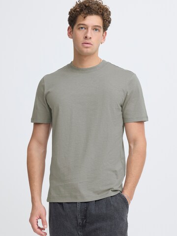 T-Shirt 'CFNORDLI' Casual Friday en gris : devant