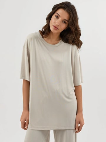 Busem Oversized shirt in Wit: voorkant