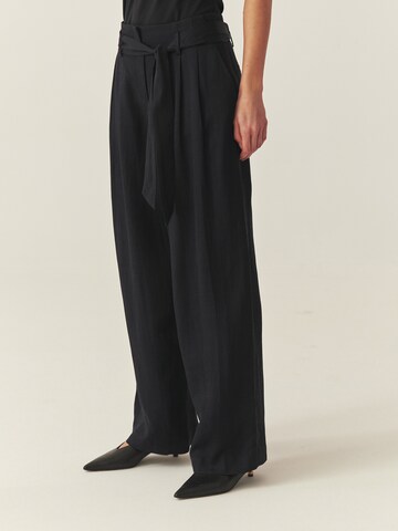 Loosefit Pantalon 'Merwe' TATUUM en bleu : devant