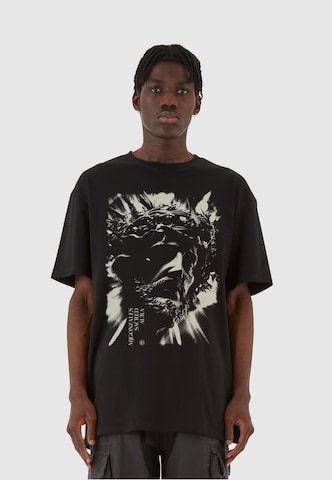 MJ Gonzales Shirt 'JESUS' in Zwart: voorkant