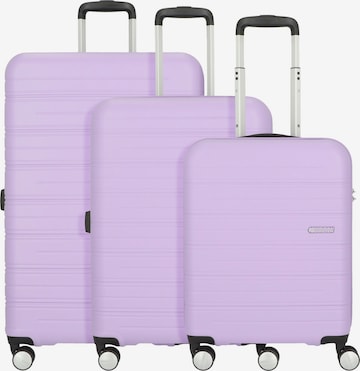 American Tourister Suitcase Set in Purple: front